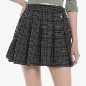 Hot Topic Plaid Mini Skirt Black Grey Pleated Suspenders Sz Small Academia Y2K